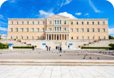 Πλατεία Συντάγματος και Ελληνικό Κοινοβούλιο με το Μνημείο του Αγνώστου Στρατιώτη